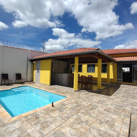 Villa Pouso Oliveira Casa Com Ar Condicionado São João Batista do Glória Exterior foto
